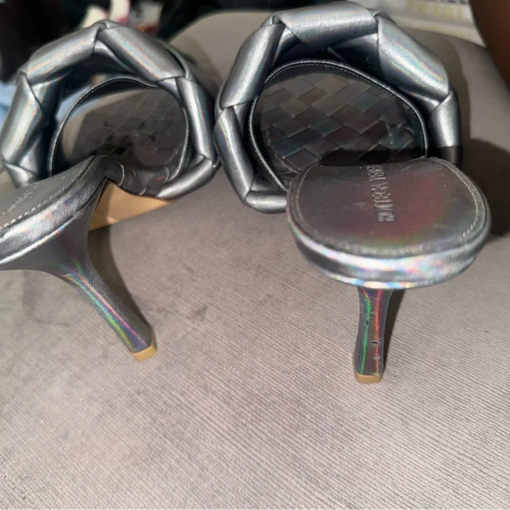 Bottega Veneta Lido Maxi Intrecciato Metallic Heels — Size 39